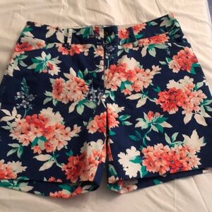 Lands End Floral Women's Shorts